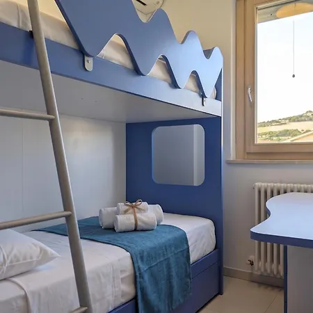 -vista Mare E Colli- Wifi Ac Terrazza 5 Posti Apartment